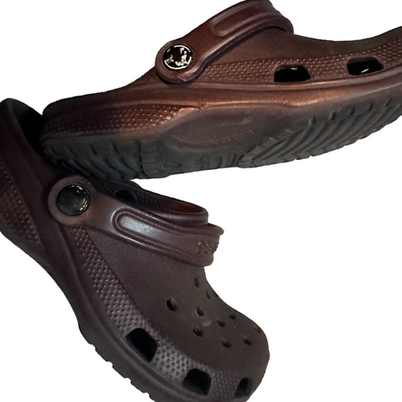 ❤️ CROCS Classic Clogs Mules Slip On Comfort Shoes Dark Cherry Unisex Size 4/6 - Picture 9 of 11